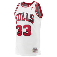 Load image into Gallery viewer, 33-Scottie Pippen Chicago Bulls  Hardwood Classics Swingman Jersey – White
