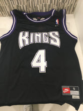 Load image into Gallery viewer, 4-Chris Webber Sacramento Kings  2000-01 Nike Swingman Jersey - Black